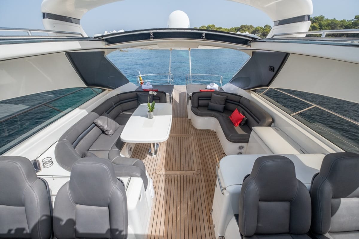 PRINCESS V65