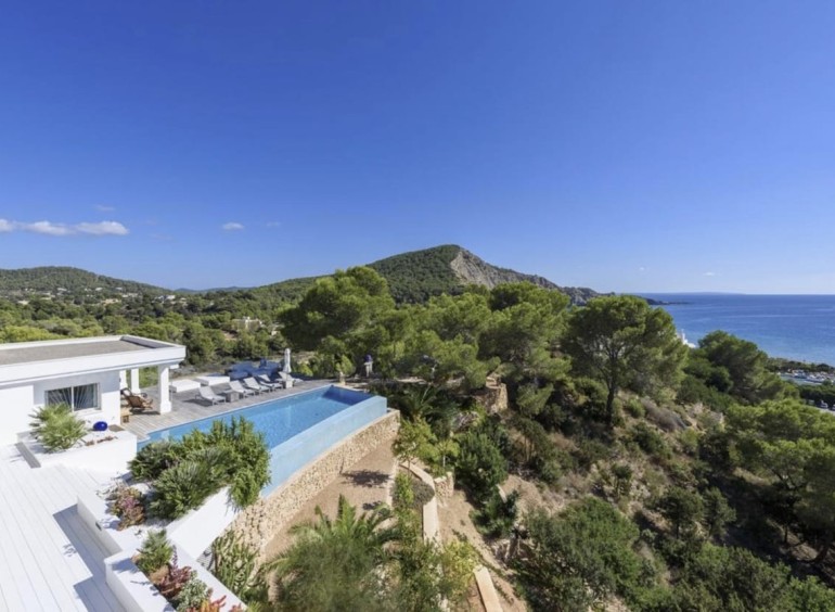 VILLA ELIA