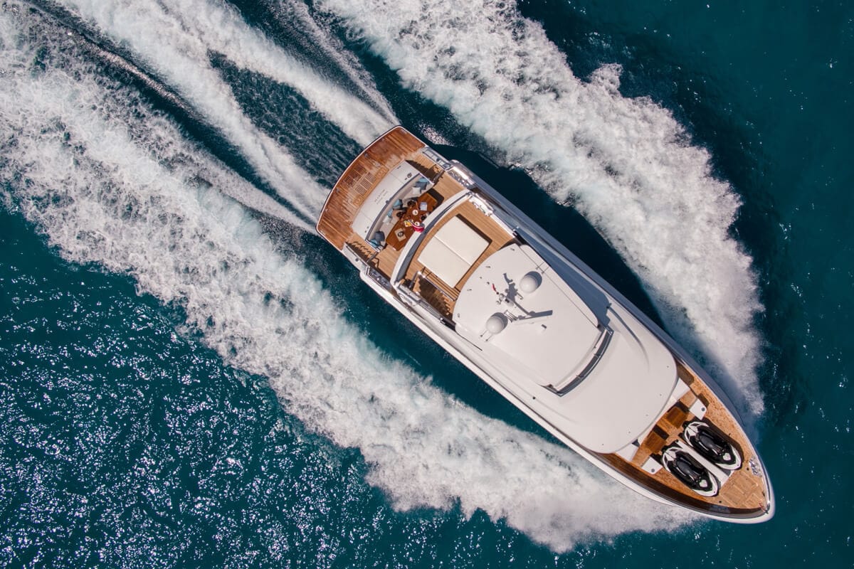 VANQUISH VQ82 - SEA STORY