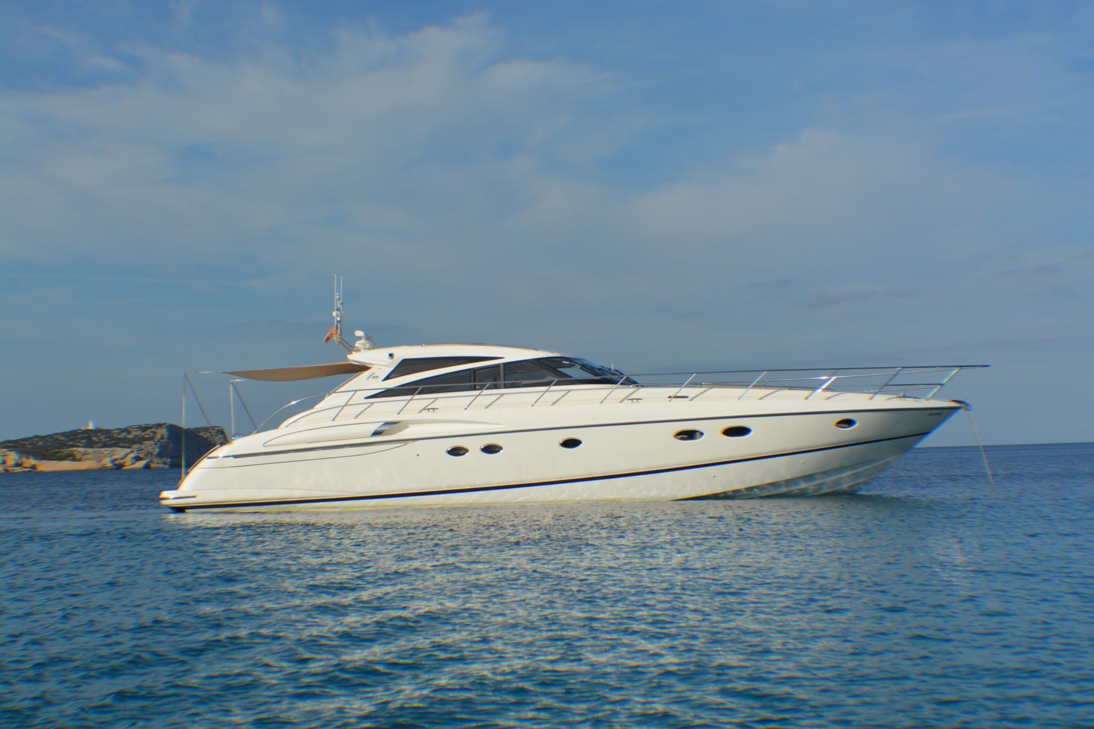 PRINCESS V 58 SHAKA LAKA
