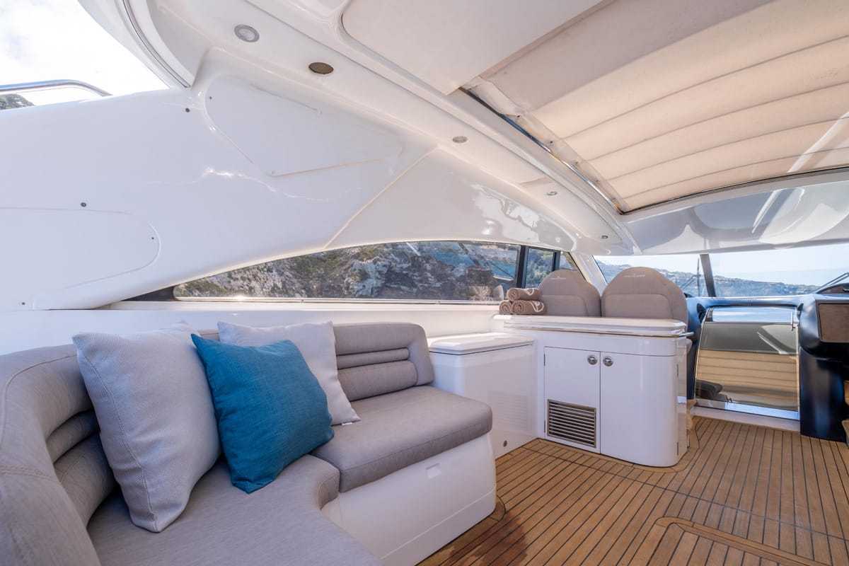 PRINCESS V65 - FREEDOM